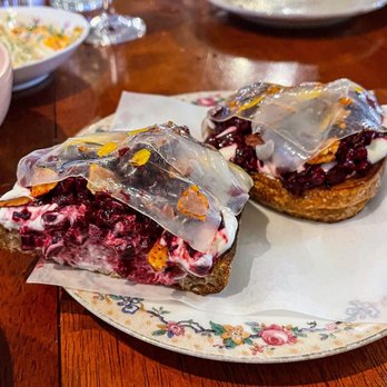 Snail Bar - Beet toast - Wine Bars Near Me - Oakland, California