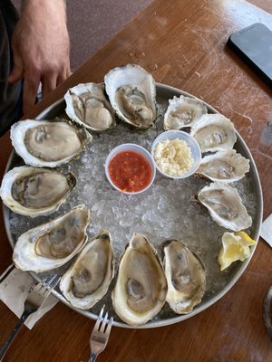 Mine Oyster by null