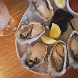 Banque Oyster Bar & Eatery - raw Kaipara Oyster is stunning i've ever had