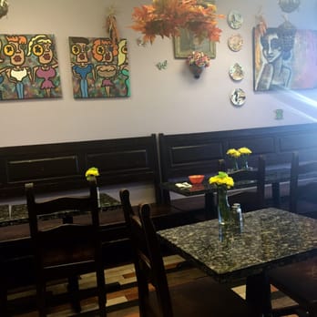 Lola's Kitchen - Cozy dining room - Mexican Near Me - Barstow, California