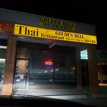 Golden Bell - the entrance to a thai restaurant - Thai Near Me - Newmarket, Ontario