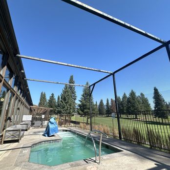 Grouse Mountain Lodge - Hotels Near Me - Whitefish, Montana