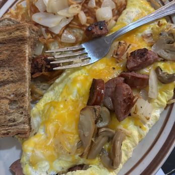 Sparky's Cafe - 9. Supreme Omelets - Breakfast & Brunch Near Me - Anoka, Minnesota
