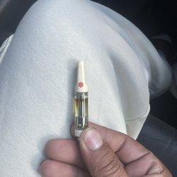 Star Buds - Sold me a used burnt cart.