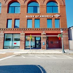 Bank of America Financial Center - Storefront