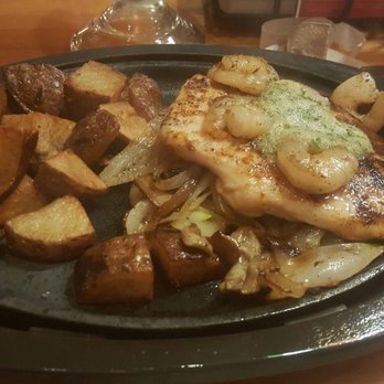 Applebee's Grill + Bar - Bourbon Chicken and Shrimp - Sports Bars Near Me - Southampton, Pennsylvania