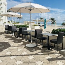 Outdoor Dining with a Beachfront Breeze!