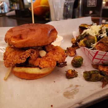 Federal Burger - Fried chicken sandwich - Burgers Near Me - Atlanta, Georgia Federal Burger - Fried chicken sandwich - Burgers Near Me - Atlanta, Georgia
