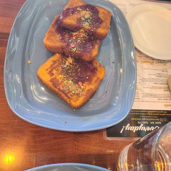 Avenue Brunch House - Breakfast & Brunch Near Me - Dearborn, Michigan