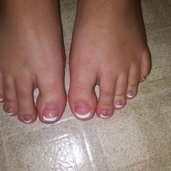 La'Queen Nails & Spa - Toes look ok but the guy that did them seemed liked he didnt know what to do. - Nail Salons Near Me - Manteca, California