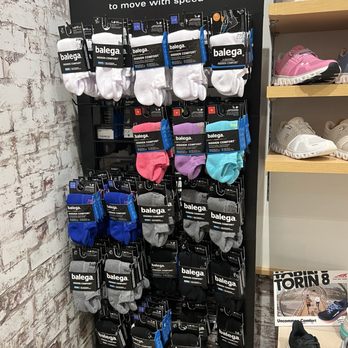 Gearhead Outfitters - Shoe Stores Near Me - Des Peres, Missouri