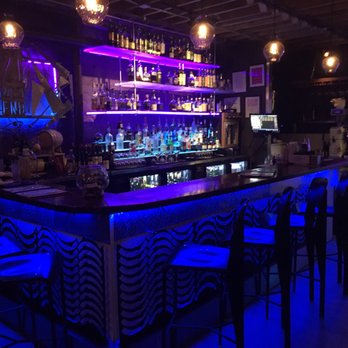 21 West End - 21's Sophisticated bar. - New American Near Me - Fort Smith, Arkansas