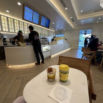 La La Land - PSG and Strawberry Cloud Matcha - Cafes Near Me - Phoenix, Arizona
