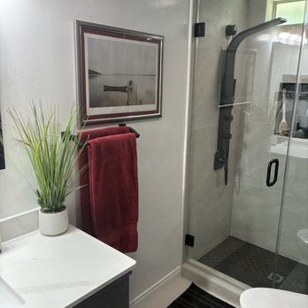 Royal Home Remodeling - Bathroom 1 - General Contractors Near Me - Van Nuys, California