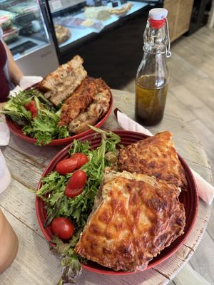 Chez les Frenchies by null