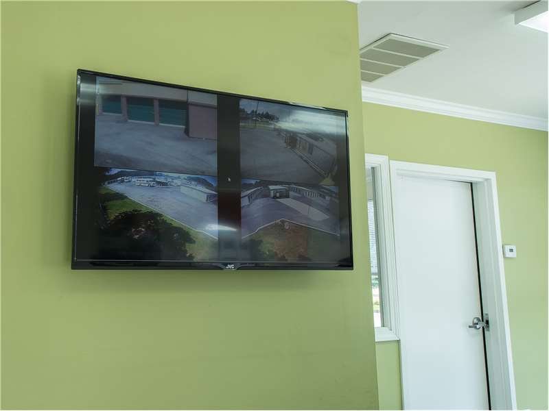 EXTRA SPACE STORAGE Updated August 2024 19 Photos & 13 Reviews 98