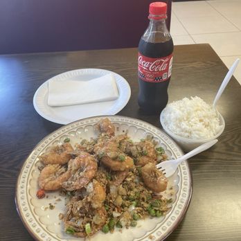 Yummy China - Crispy Shrimp w. Salt &Black Pepper - Chinese Near Me - Edmond, Oklahoma Yummy China - Crispy Shrimp w. Salt &Black Pepper - Chinese Near Me - Edmond, Oklahoma