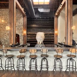 Bar w/ Seating Bar w/ Seating