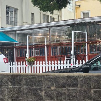Garden Cafe - Outside - Breakfast & Brunch Near Me - San Rafael, California