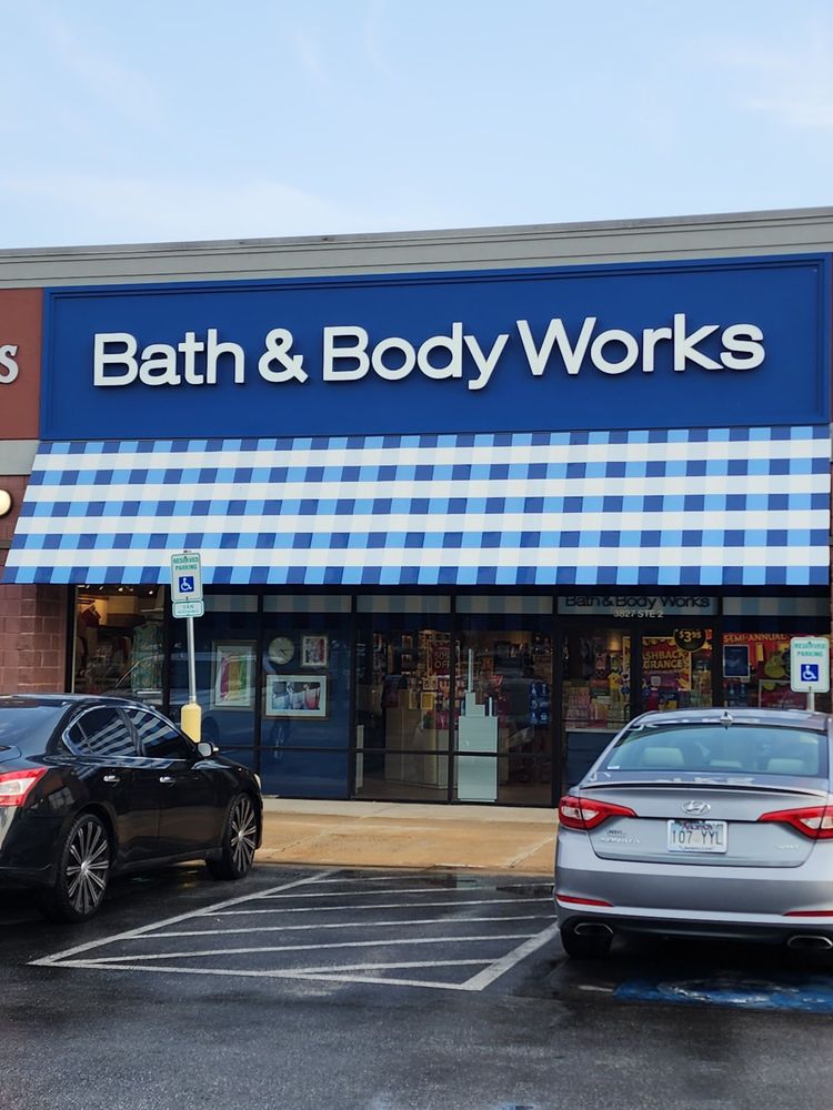 BATH & BODY WORKS Updated August 2024 3827 Mall Ave, Fayetteville