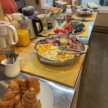 Copper Whale Inn - Loved the breakfast! - Hotels Near Me - Anchorage, Alaska Copper Whale Inn - Loved the breakfast! - Hotels Near Me - Anchorage, Alaska