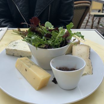 Les Deux Magots - Fromages - French Near Me - Paris, 75 Les Deux Magots - Fromages - French Near Me - Paris, 75