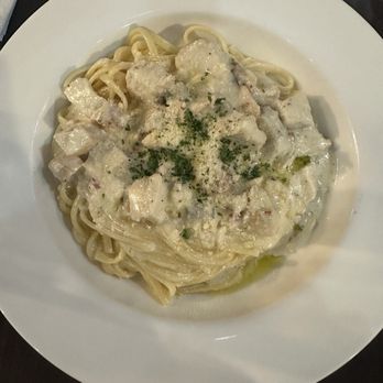 Aroma Italia - Chicken Alfredo - Pizza Near Me - Honolulu, Hawaii Aroma Italia - Chicken Alfredo - Pizza Near Me - Honolulu, Hawaii