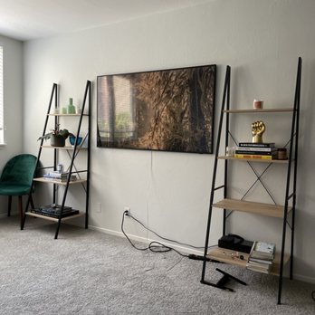 Bay Area Wall Mounts - Mounted frame TV - Home Theatre Installation Near Me
