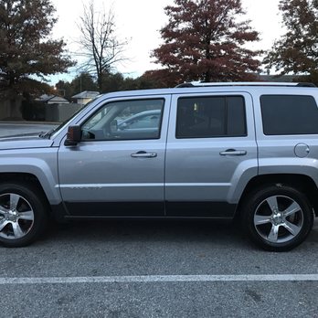 DARCARS Chrysler Jeep Waldorf - Car Dealers Near Me - Waldorf, Maryland