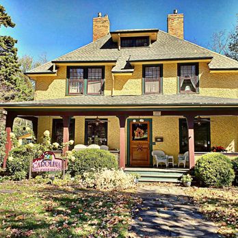 Carolina Bed & Breakfast - We loved staying at the Carolina bed and breakfast.  Delicious breakfast and 5:30pm appetizers with wine. - Bed & Breakfast Near Me - Asheville, North Carolina