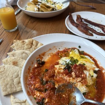 Maplewood Kitchen and Bar - Shakshuka & chilaquiles - Breakfast & Brunch Near Me - Cincinnati, Ohio Maplewood Kitchen and Bar - Shakshuka & chilaquiles - Breakfast & Brunch Near Me - Cincinnati, Ohio