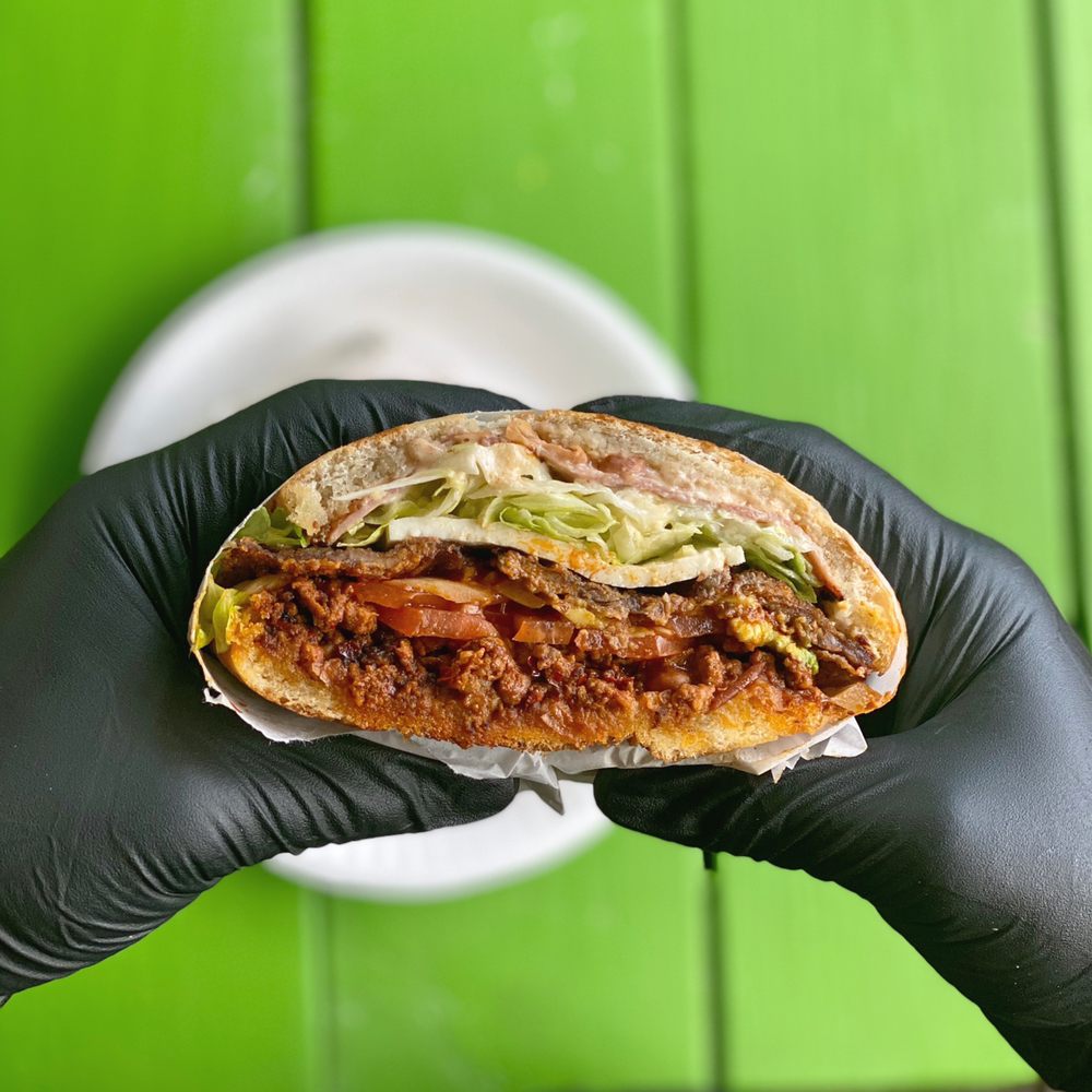 Tortas Chilangas El Rafles