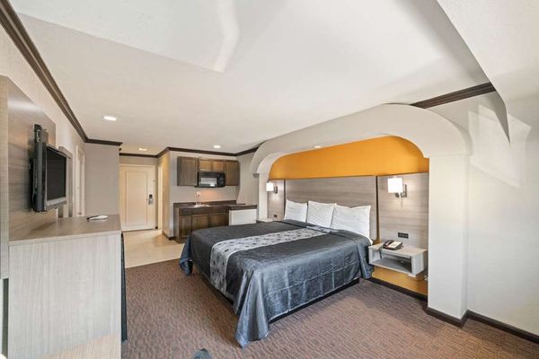 Americas Best Value Inn & Suites Brenham