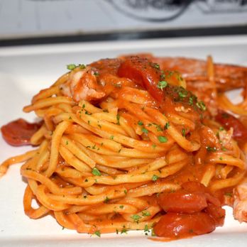 Pasta Chef - Pasta with Prawns - Italian Near Me - Rome, RM Pasta Chef - Pasta with Prawns - Italian Near Me - Rome, RM