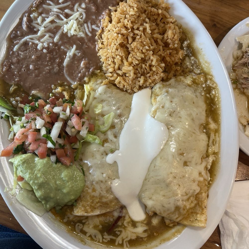 Taqueria Maria - Chicken Enchiladas Suizas Combo - Mexican Near Me - Napa, California Taqueria Maria - Chicken Enchiladas Suizas Combo - Mexican Near Me - Napa, California