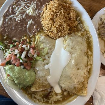 Taqueria Maria - Chicken Enchiladas Suizas Combo - Mexican Near Me - Napa, California Taqueria Maria - Chicken Enchiladas Suizas Combo - Mexican Near Me - Napa, California