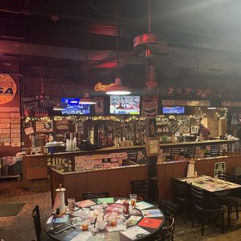 Dreamland BBQ - Barbeque Near Me - Birmingham, Alabama