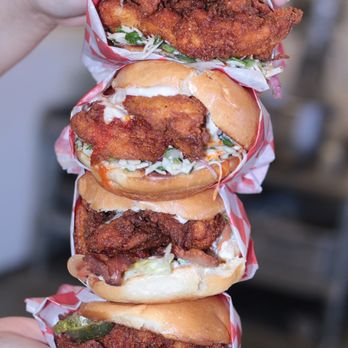 Roaming Rooster - Hot chicken! - Food Trucks Near Me Roaming Rooster - Hot chicken! - Food Trucks Near Me