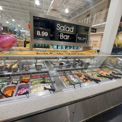 Harris Teeter - Salad bae has 2 sides