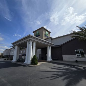 Holiday Inn Express Lodi - Storefront - Hotels Near Me - Lodi, California Holiday Inn Express Lodi - Storefront - Hotels Near Me - Lodi, California