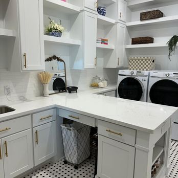 Zoiris Cleaning Services - Locally trusted house cleaners in Mobile, AL. We keep your home spotless so you can relax. - Home Cleaning Near Me Zoiris Cleaning Services - Locally trusted house cleaners in Mobile, AL. We keep your home spotless so you can relax. - Home Cleaning Near Me