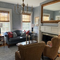 Sherburne Inn - Upstairs common area