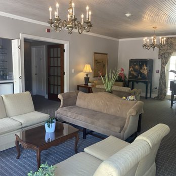 Maplewood Hotel - Hotels Near Me - Saugatuck, Michigan