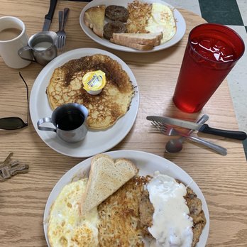 Broadway Cafe - Breakfast - Cafes Near Me - Braman, Oklahoma Broadway Cafe - Breakfast - Cafes Near Me - Braman, Oklahoma