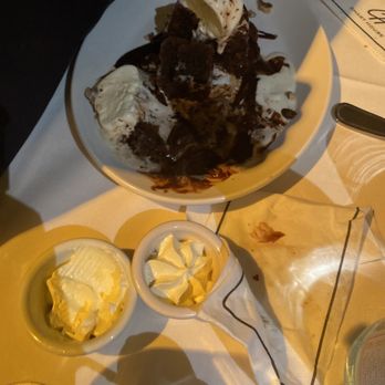 Chart House - Lava cake - Seafood Near Me - Monterey, California