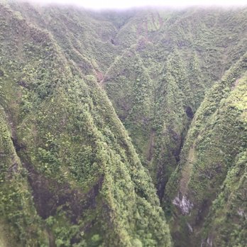 Rainbow Helicopters - Largest waterfall in Waikiki - Aerial Tours Near Me - Honolulu, Hawaii Rainbow Helicopters - Largest waterfall in Waikiki - Aerial Tours Near Me - Honolulu, Hawaii