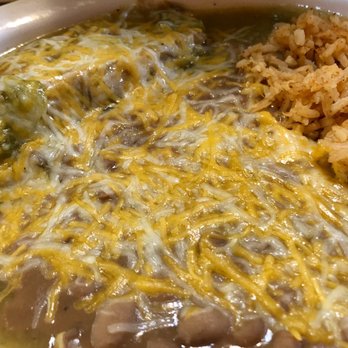 Maya Mexican Restaurant - Chicken Tamale Plate - Mexican Near Me - Wilmington, California Maya Mexican Restaurant - Chicken Tamale Plate - Mexican Near Me - Wilmington, California
