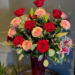 Corrine's Flowers & Gifts - Happy Anniversary!
