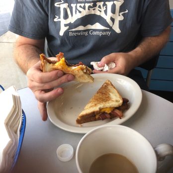 Sand Hill Kitchen - Bacon & egg sandwich - Breakfast & Brunch Near Me - Asheville, North Carolina Sand Hill Kitchen - Bacon & egg sandwich - Breakfast & Brunch Near Me - Asheville, North Carolina