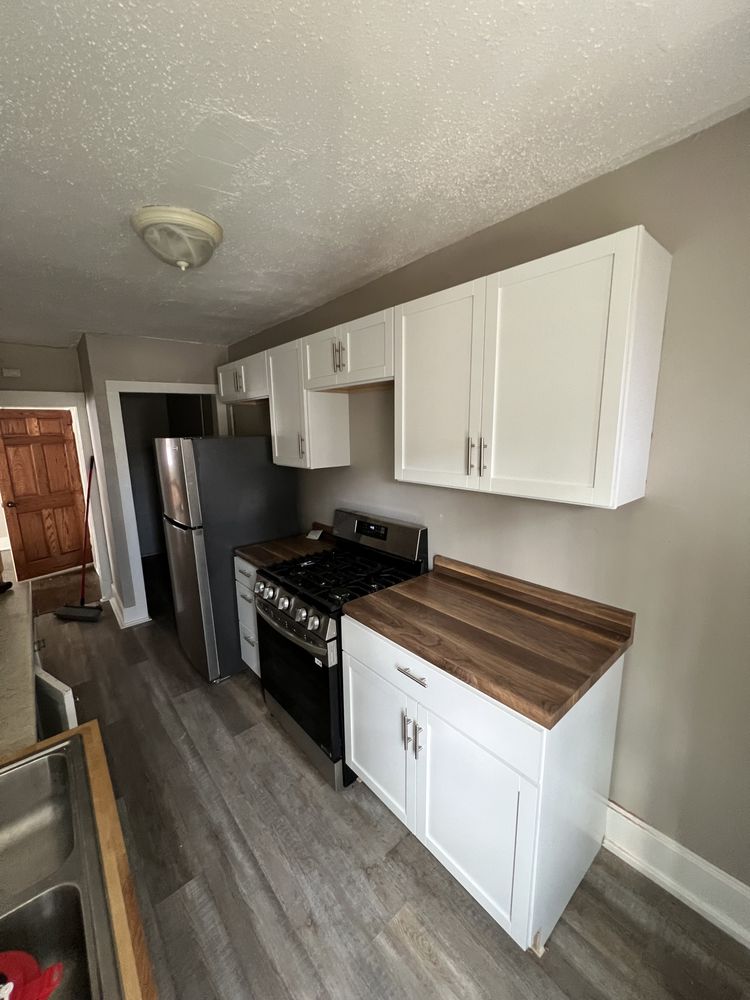 Slide of Tailgate Construction